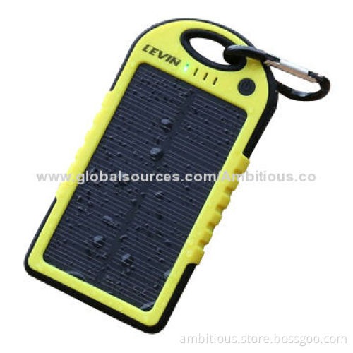 Mini Portable Solar Power Bank with Buckle for iPhone, Waterproof Function